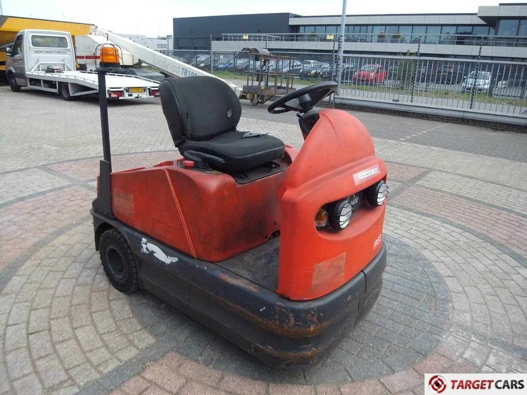 Linde P60Z Electric Tow Truck Tractor 6000KG - Складской тягач: фото 3 Linde P60Z Electric Tow Truck Tractor 6000KG - Складской тягач: фото 3