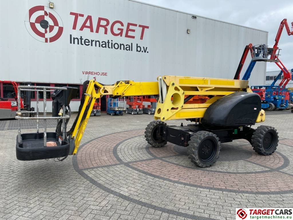 Niftylift HR21D Diese 4x4 Articulated Boom Work Lift 2080cm - Коленчатый подъемник: фото 1 Niftylift HR21D Diese 4x4 Articulated Boom Work Lift 2080cm - Коленчатый подъемник: фото 1