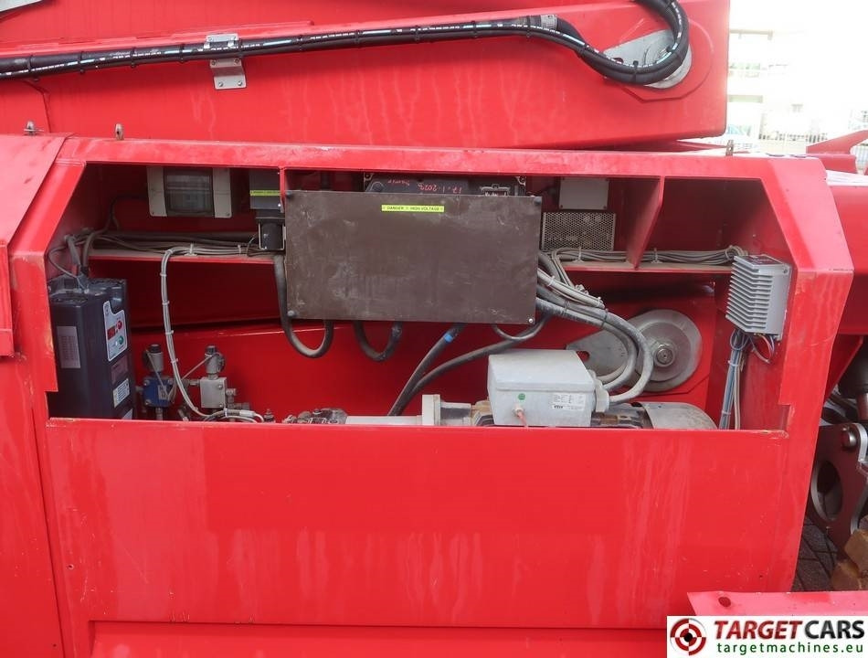 Ножничный подъемник PB Lifttechnik S270-24E Electric 4x4 Scissor Work Lift 2725cm: фото 16 Ножничный подъемник PB Lifttechnik S270-24E Electric 4x4 Scissor Work Lift 2725cm: фото 16