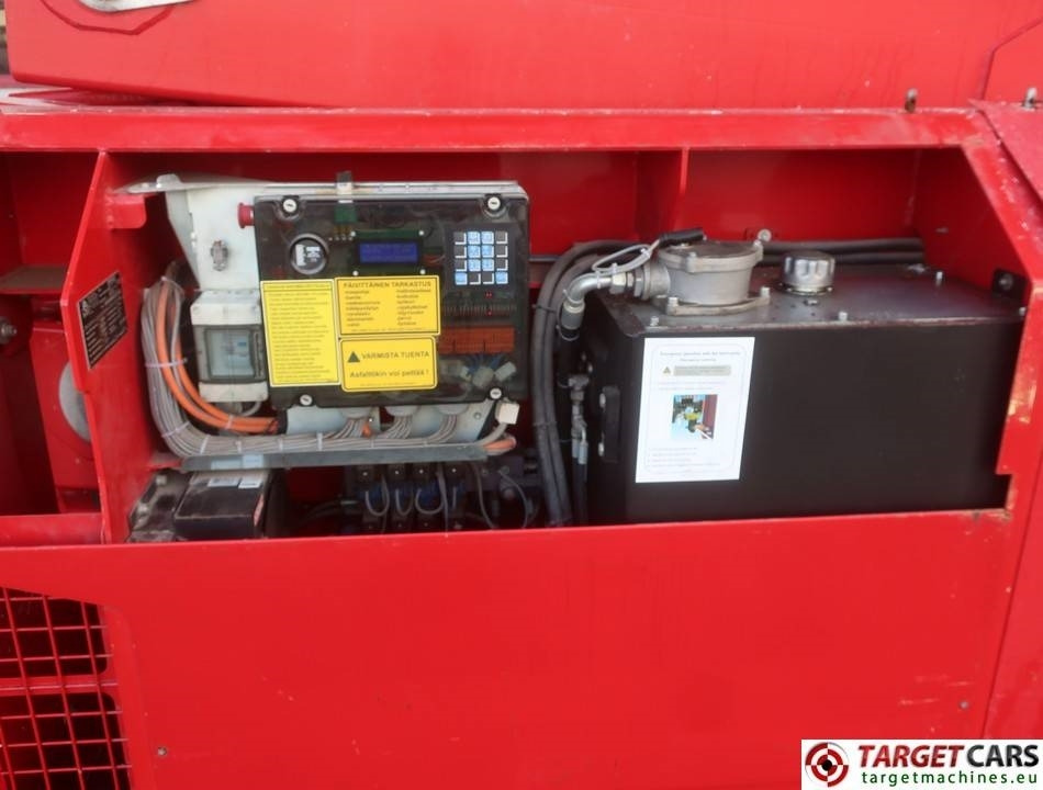 Ножничный подъемник PB Lifttechnik S270-24E Electric 4x4 Scissor Work Lift 2725cm: фото 11 Ножничный подъемник PB Lifttechnik S270-24E Electric 4x4 Scissor Work Lift 2725cm: фото 11