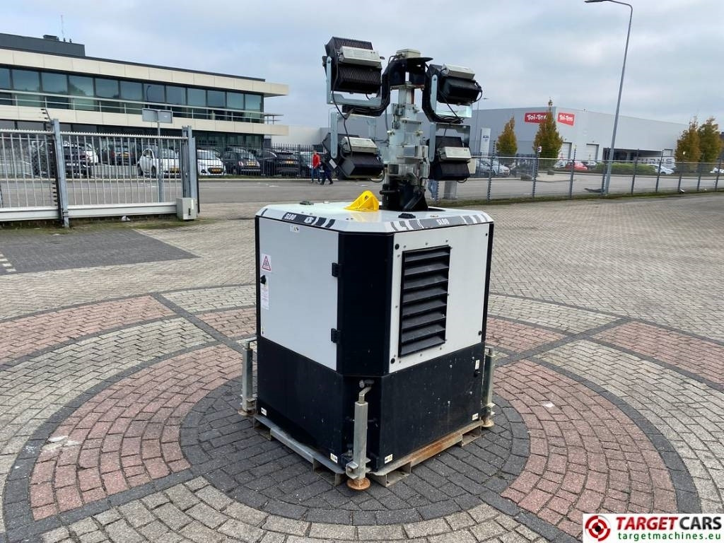 SMC SL80 Tower Light SL80K 4x300W Led - Осветительная мачта: фото 3 SMC SL80 Tower Light SL80K 4x300W Led - Осветительная мачта: фото 3