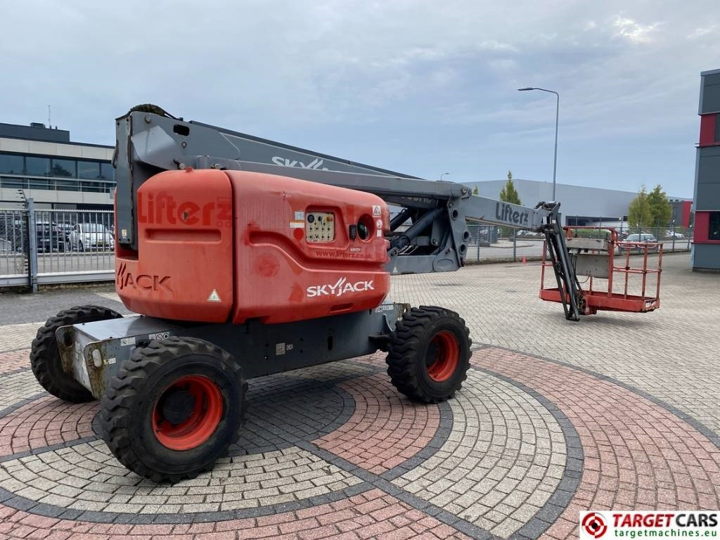 SkyJack SJ63AJ Articulated 4x4 Diesel Boom WorkLIft 2136cm - Коленчатый подъемник: фото 3 SkyJack SJ63AJ Articulated 4x4 Diesel Boom WorkLIft 2136cm - Коленчатый подъемник: фото 3