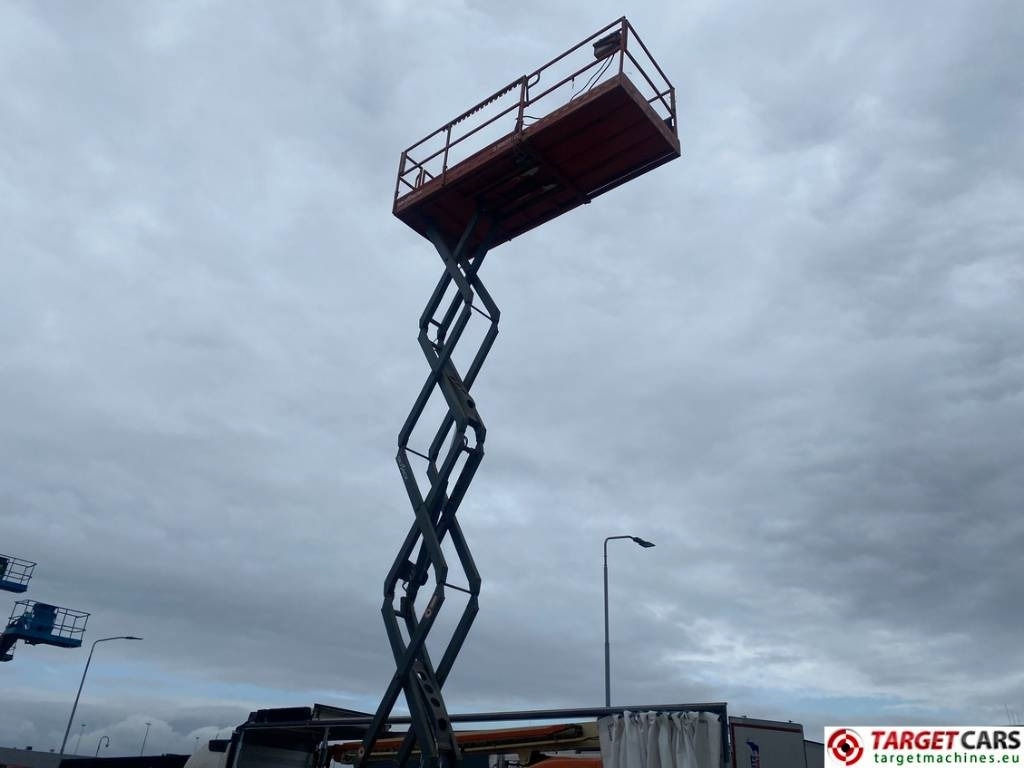 Ножничный подъемник SkyJack SJ6832 RT Diesel 4x4 Scissor Work Lift 1180cm: фото 33