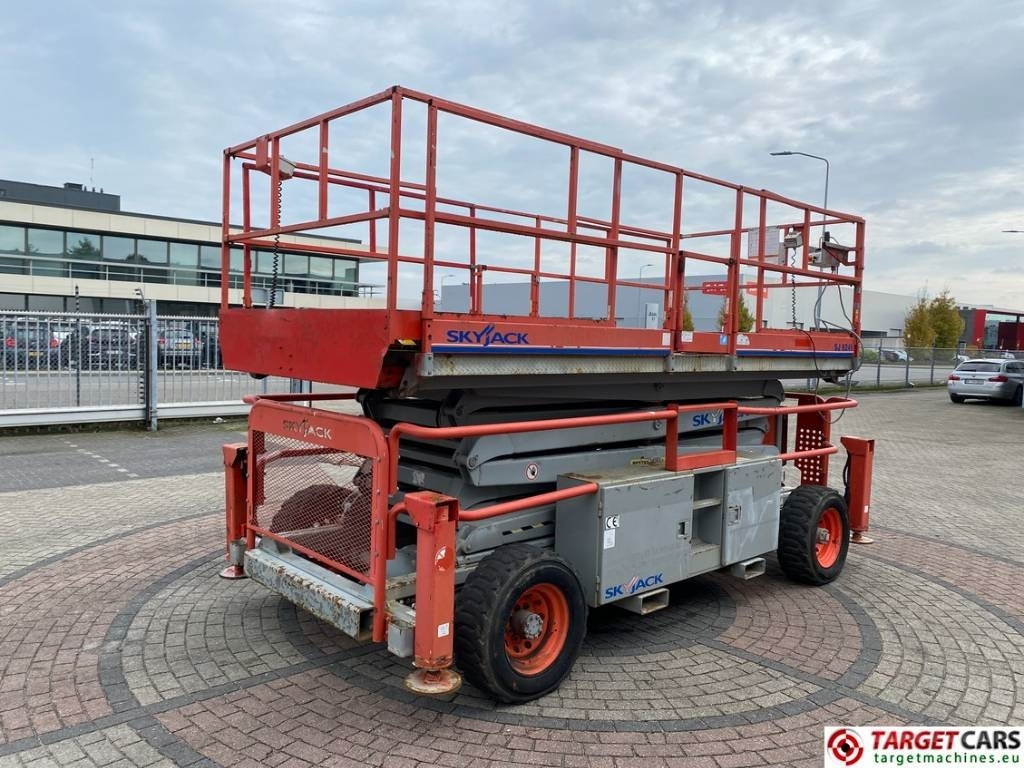SkyJack SJ9241 RT Diesel 4x4 Scissor Work Lift 1450cm - Ножничный подъемник: фото 3 SkyJack SJ9241 RT Diesel 4x4 Scissor Work Lift 1450cm - Ножничный подъемник: фото 3