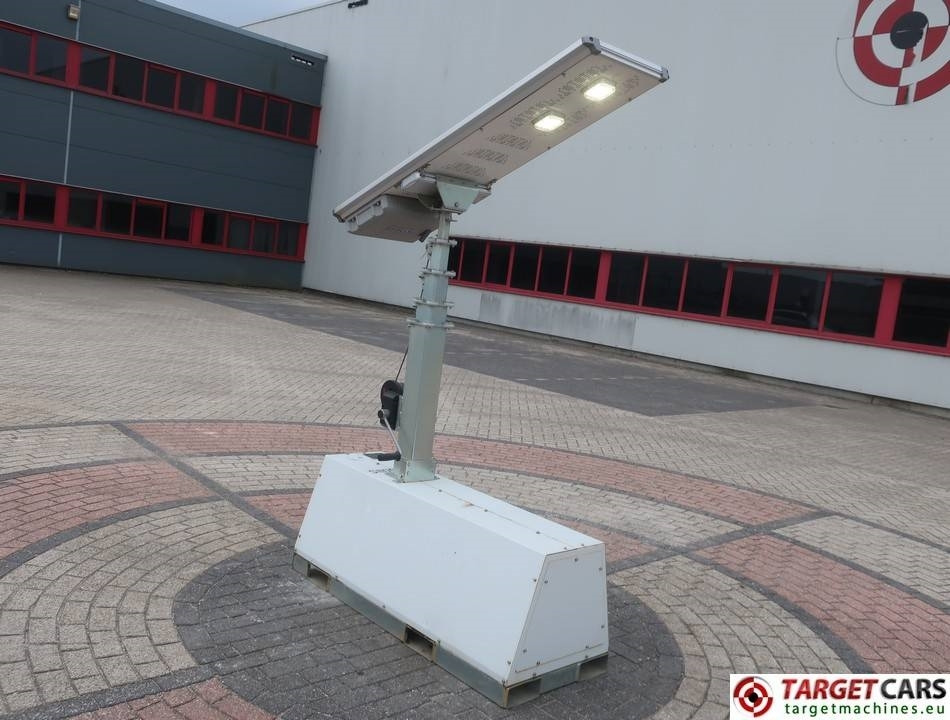 Trime X-Polar Solar Panel 50W Led Tower Light - Осветительная мачта: фото 4 Trime X-Polar Solar Panel 50W Led Tower Light - Осветительная мачта: фото 4