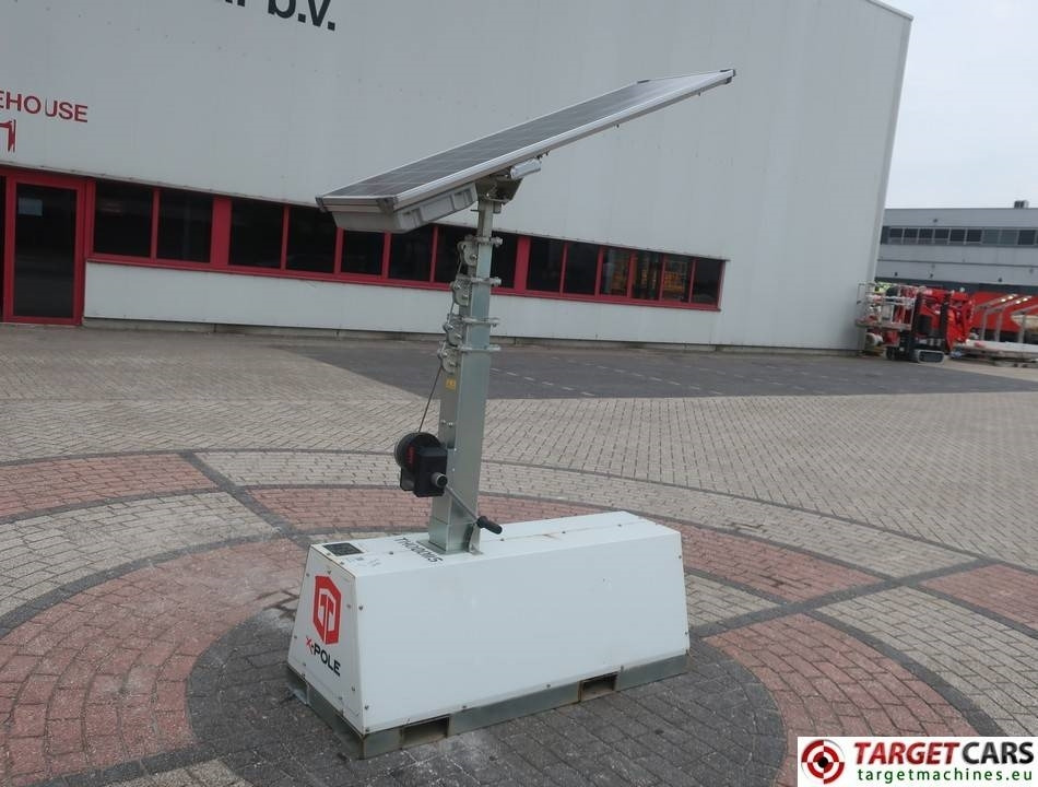 Trime X-Polar Solar Panel 50W Led Tower Light - Осветительная мачта: фото 1 Trime X-Polar Solar Panel 50W Led Tower Light - Осветительная мачта: фото 1