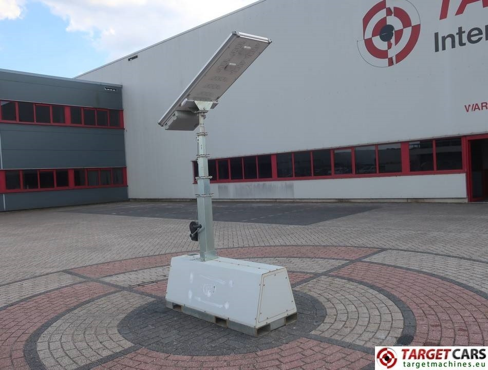 Trime X-Pole Led Solar Tower Light 2x25W - Осветительная мачта: фото 4 Trime X-Pole Led Solar Tower Light 2x25W - Осветительная мачта: фото 4