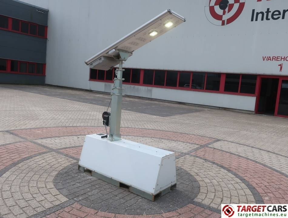 Trime X-Pole Tower Light 2x25W Led Solar Panel  - Осветительная мачта: фото 4 Trime X-Pole Tower Light 2x25W Led Solar Panel  - Осветительная мачта: фото 4