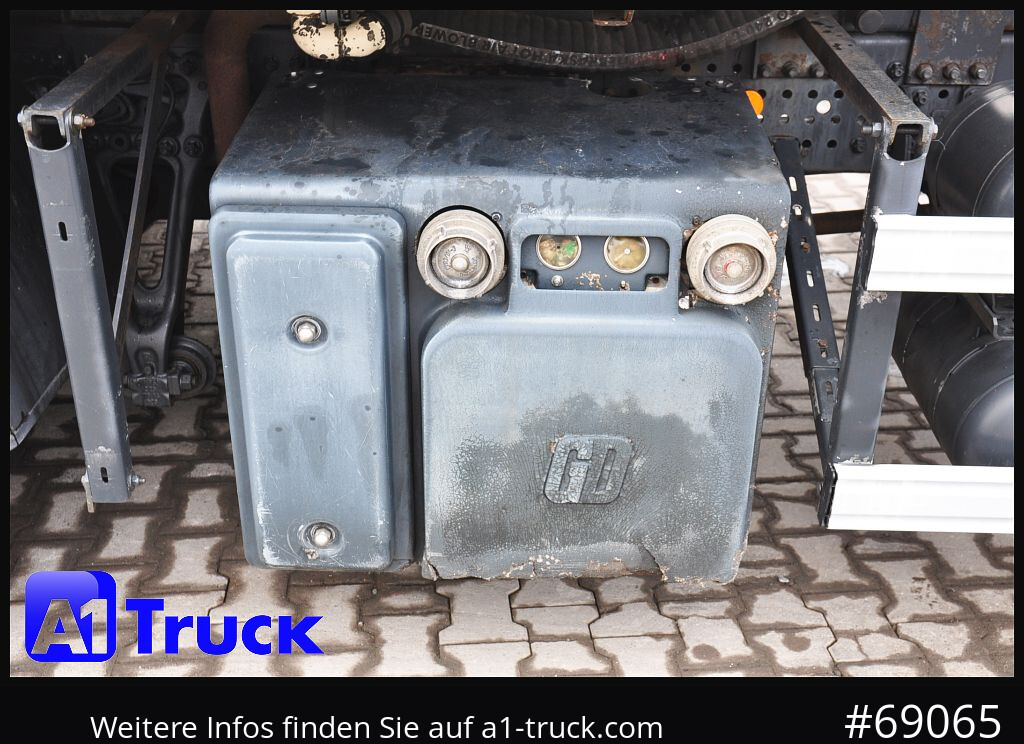 MERCEDES-BENZ Antos 2540, Silo 31m³, Futter Heitling 4 KA - Грузовик-цистерна: фото 2 MERCEDES-BENZ Antos 2540, Silo 31m³, Futter Heitling 4 KA - Грузовик-цистерна: фото 2