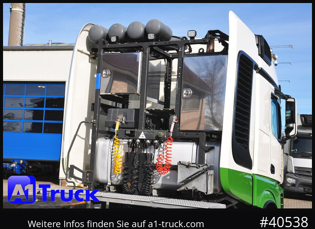 MERCEDES-BENZ 4158 BL 8x4, neues Model, guter Zustand - Тягач: фото 2 MERCEDES-BENZ 4158 BL 8x4, neues Model, guter Zustand - Тягач: фото 2