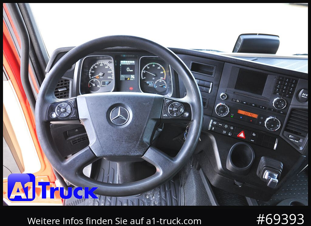 MERCEDES-BENZ Actros 1832, Lowliner, 1 Vorbesitzer - Тягач: фото 4 MERCEDES-BENZ Actros 1832, Lowliner, 1 Vorbesitzer - Тягач: фото 4