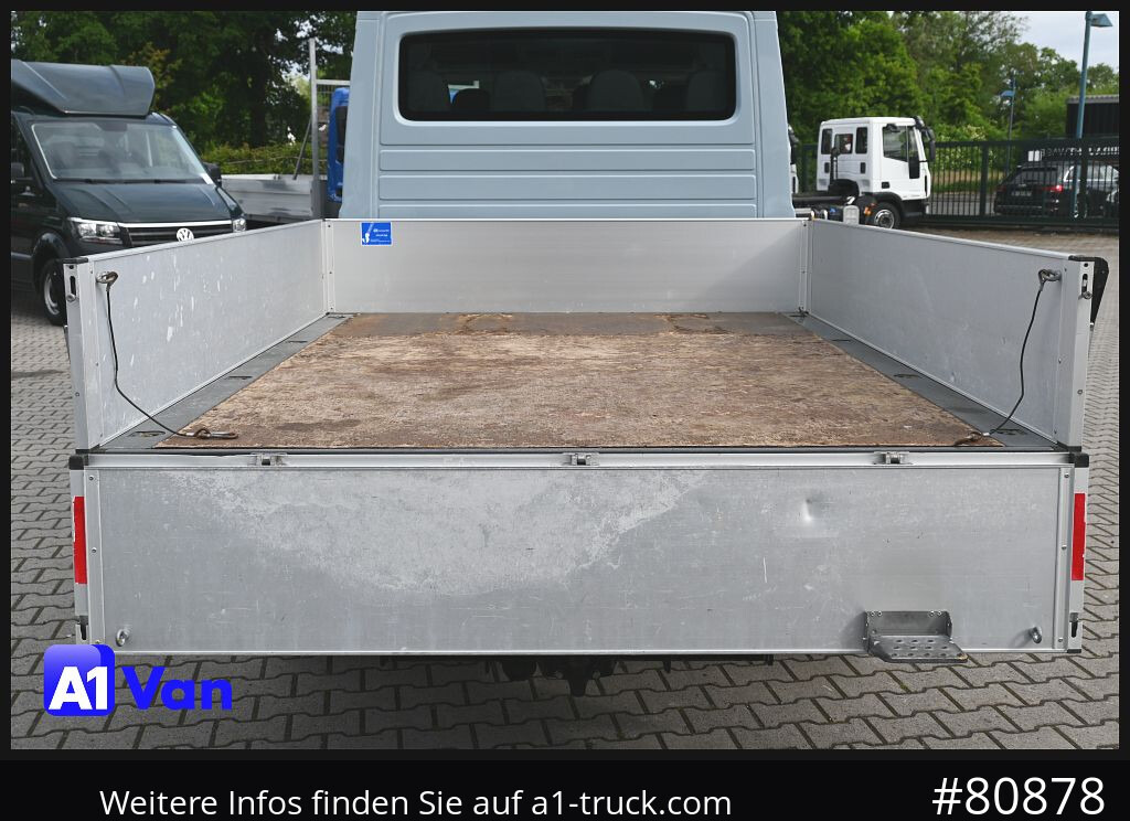 VOLKSWAGEN Crafter 35 Pritsche Doka, AHK, 7-Sitzer, Heckantrieb - Малотоннажный бортовой грузовик, Грузопассажирский фургон: фото 2 VOLKSWAGEN Crafter 35 Pritsche Doka, AHK, 7-Sitzer, Heckantrieb - Малотоннажный бортовой грузовик, Грузопассажирский фургон: фото 2
