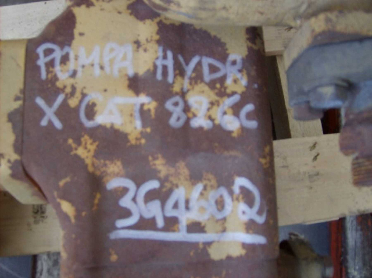 Caterpillar 826C Pompa idraulica di sterzo e movimentazione lama - Гидравлический насос для Строительной техники: фото 1 Caterpillar 826C Pompa idraulica di sterzo e movimentazione lama - Гидравлический насос для Строительной техники: фото 1