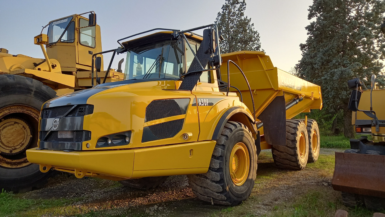 VOLVO A30F - Сочленённый самосвал: фото 4 VOLVO A30F - Сочленённый самосвал: фото 4