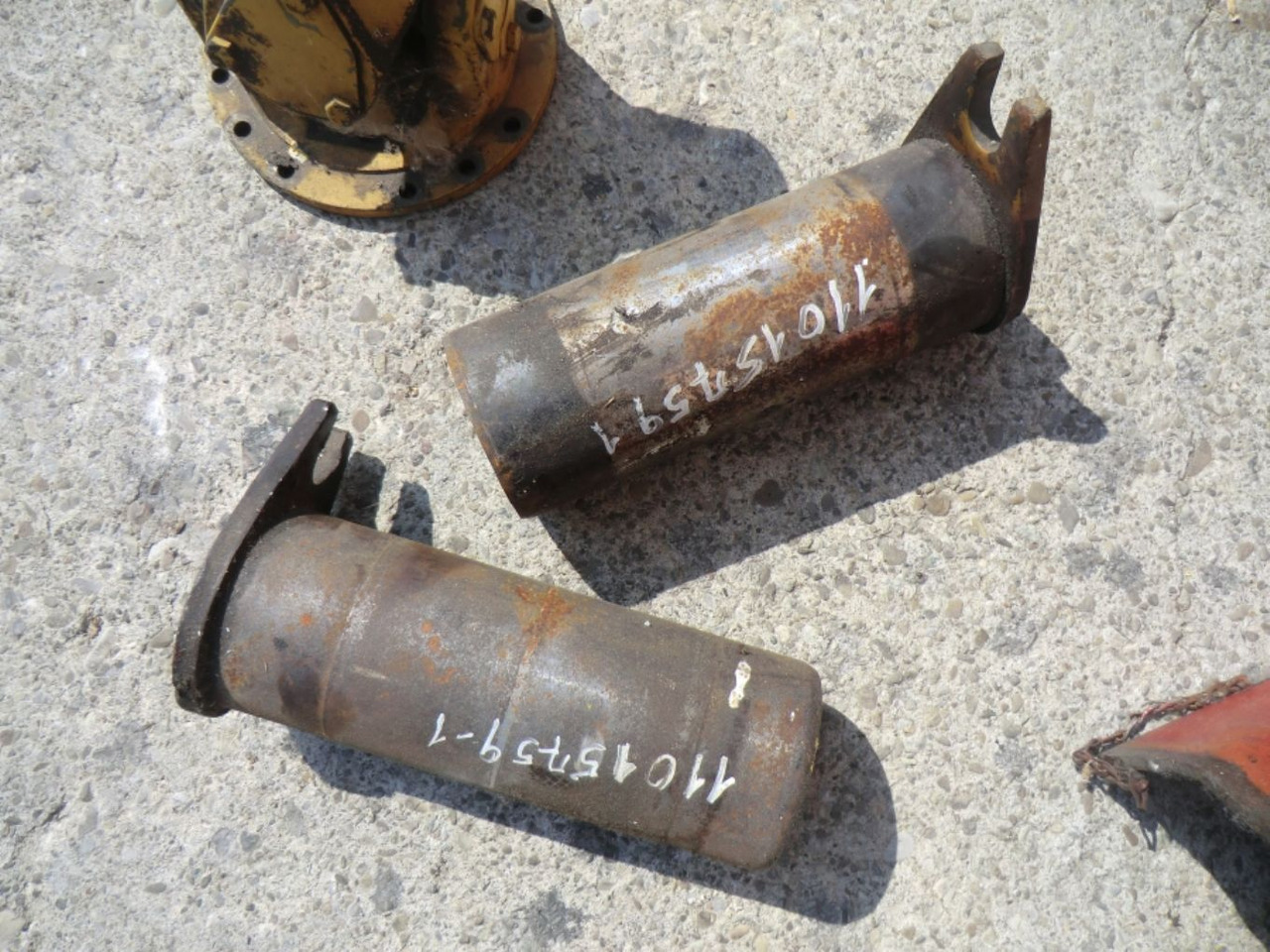 VOLVO L120C PERNO DEL BRACCIO - Кузов и экстерьер для Строительной техники: фото 2 VOLVO L120C PERNO DEL BRACCIO - Кузов и экстерьер для Строительной техники: фото 2