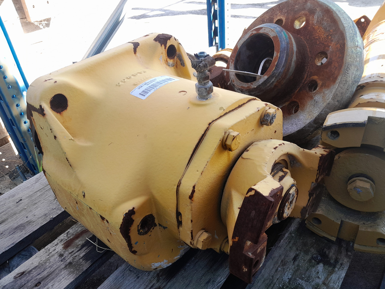 VOLVO L330E SUPPORT BEARING PROPELLER SHAFT - Трансмиссия для Строительной техники: фото 1 VOLVO L330E SUPPORT BEARING PROPELLER SHAFT - Трансмиссия для Строительной техники: фото 1