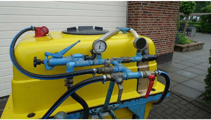 KWH Gedragen veldspuit vatspuit 400 Liter - Опрыскиватель: фото 4 KWH Gedragen veldspuit vatspuit 400 Liter - Опрыскиватель: фото 4