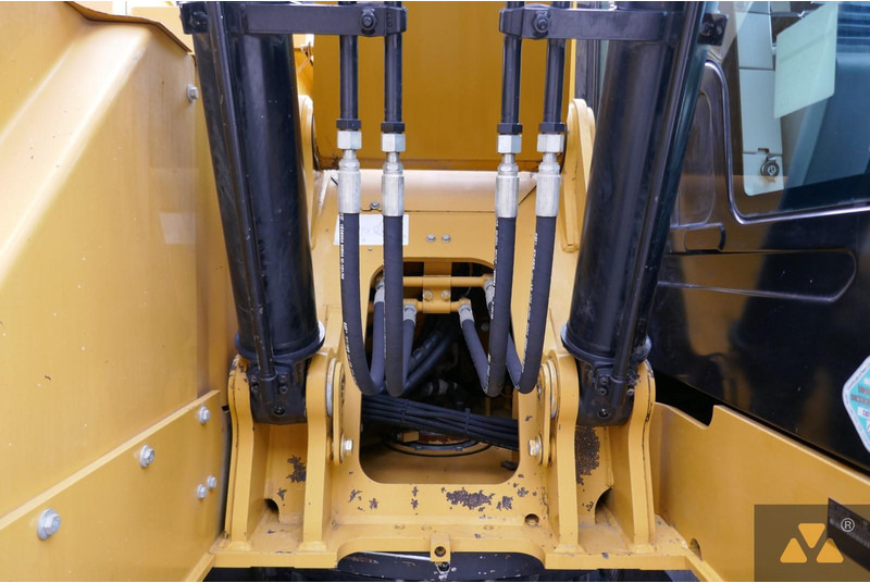 Гусеничный экскаватор Caterpillar 325F LCR: фото 18