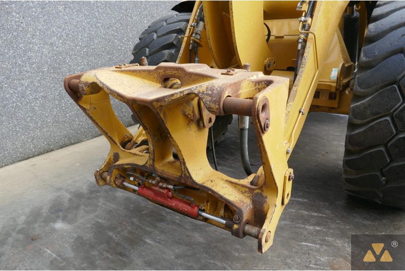 Колёсный погрузчик Caterpillar 926M: фото 12