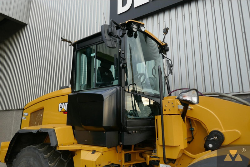 Колёсный погрузчик Caterpillar 926M: фото 20