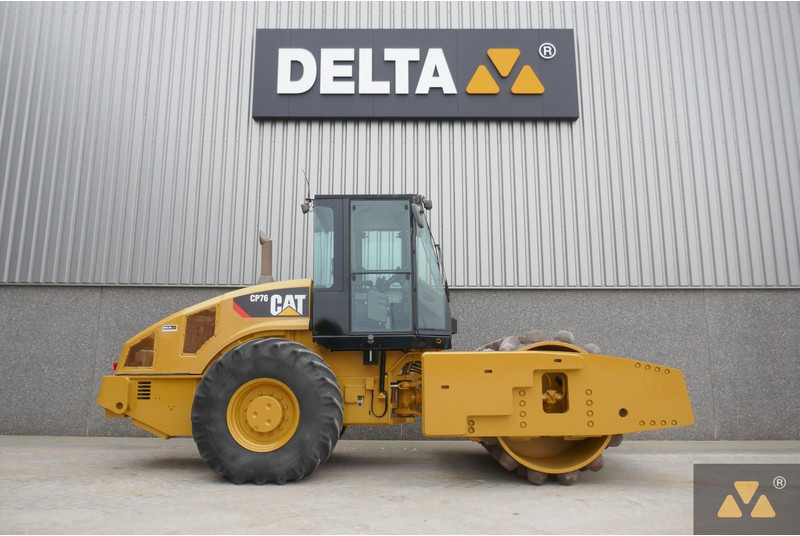 Caterpillar CP76 - Каток: фото 2 Caterpillar CP76 - Каток: фото 2