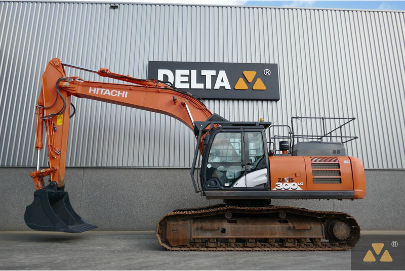 Гусеничный экскаватор Hitachi ZX300LC-6: фото 1