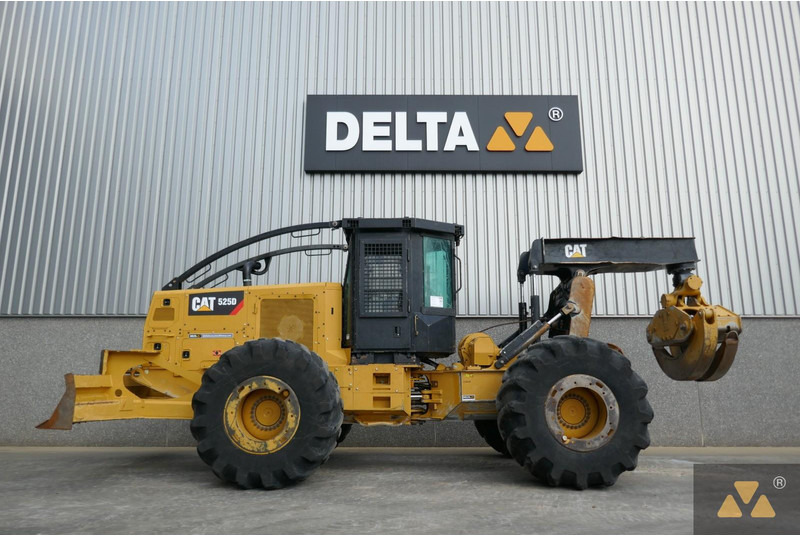 Caterpillar 525D - Лесозаготовительная техника: фото 1 Caterpillar 525D - Лесозаготовительная техника: фото 1