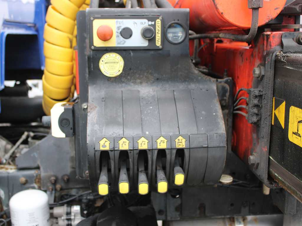 Грузовик бортовой/ Платформа, Автоманипулятор DAF LF 55.250, EURO 4, SIDE BOARD, HYDRAULIC ARM PALFINGER PKK 15500: фото 6 Грузовик бортовой/ Платформа, Автоманипулятор DAF LF 55.250, EURO 4, SIDE BOARD, HYDRAULIC ARM PALFINGER PKK 15500: фото 6