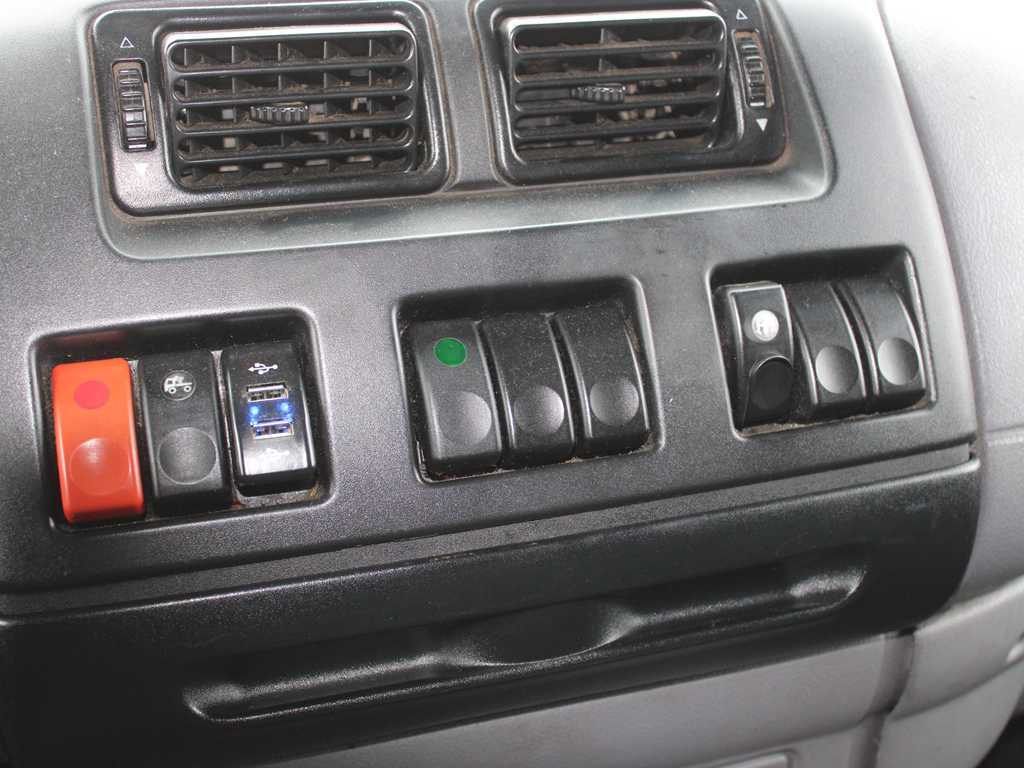 Грузовик бортовой/ Платформа, Автоманипулятор DAF LF 55.250, EURO 4, SIDE BOARD, HYDRAULIC ARM PALFINGER PKK 15500: фото 20 Грузовик бортовой/ Платформа, Автоманипулятор DAF LF 55.250, EURO 4, SIDE BOARD, HYDRAULIC ARM PALFINGER PKK 15500: фото 20