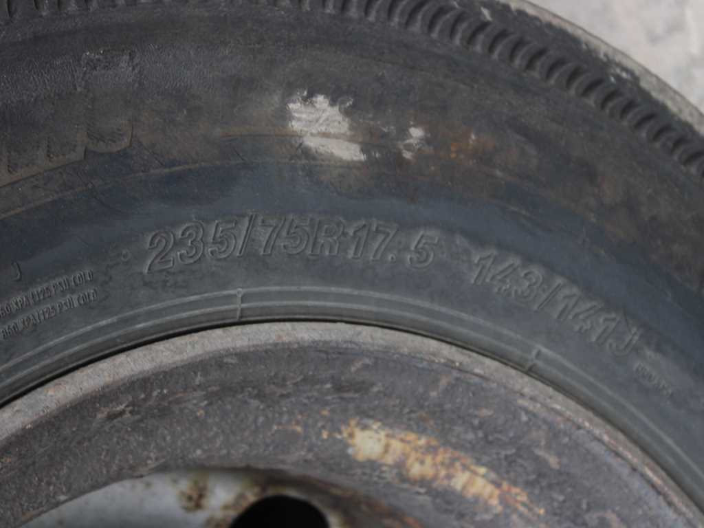 Тентованный прицеп H & W HWEPAS10: фото 9