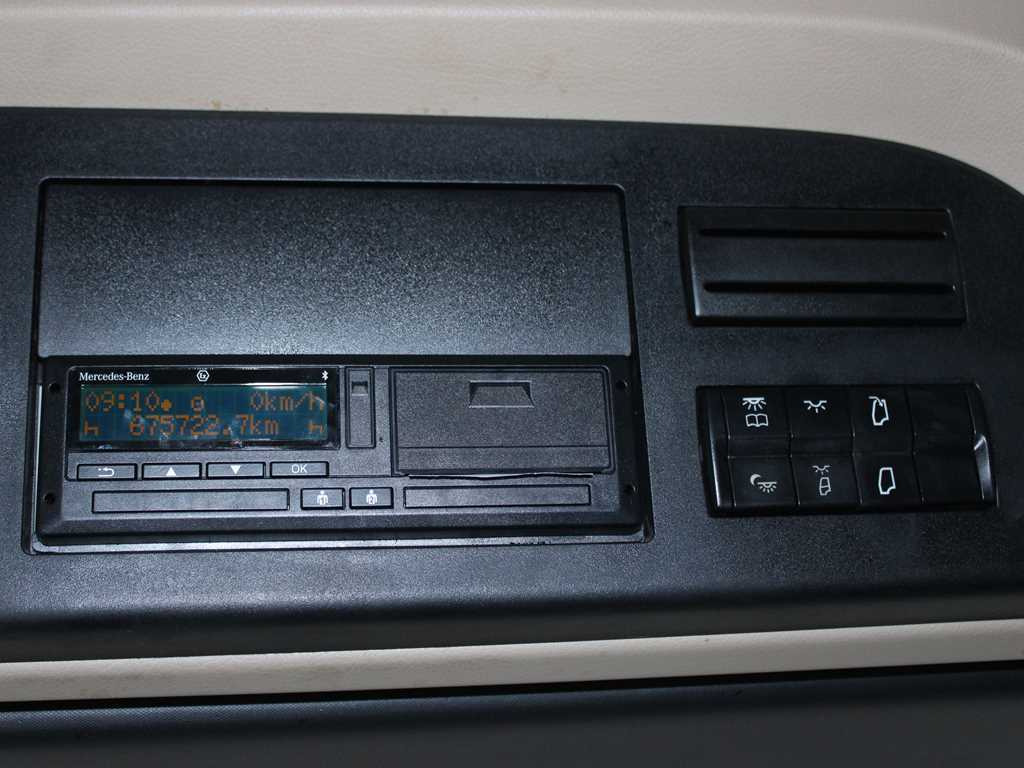 Тягач Mercedes-Benz Actros 1851, EURO 6, NAVIGATION: фото 13