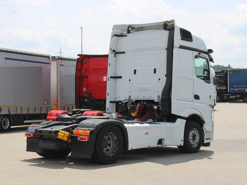 Mercedes-Benz Actros 1851, EURO 6, RETARDER, INDEPENDENT AIR CONDITIONING - Тягач: фото 4 Mercedes-Benz Actros 1851, EURO 6, RETARDER, INDEPENDENT AIR CONDITIONING - Тягач: фото 4