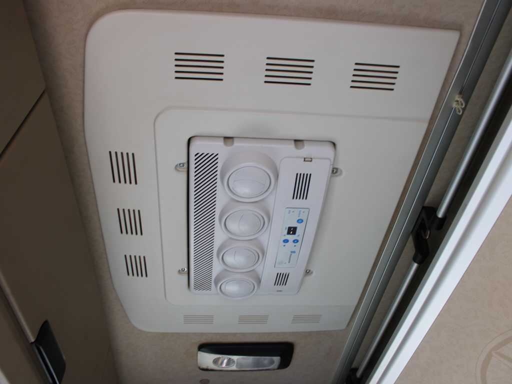 Тягач Mercedes-Benz Actros 1851, EURO 6, RETARDER, INDEPENDENT AIR CONDITIONING: фото 18