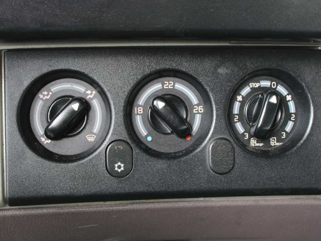 Тягач Renault MAGNUM 440.18, EURO 3: фото 9