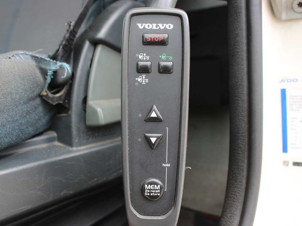 Тентованный грузовик Volvo FL 240, EURO 5: фото 8