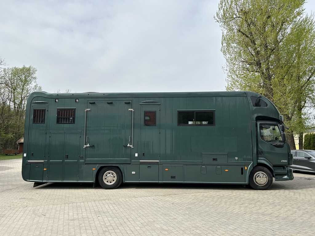 Volvo STX FL, 6 PEOPLE, 5 HORSES, CAMERA, 2X TAIL LIFT - Коневоз: фото 3 Volvo STX FL, 6 PEOPLE, 5 HORSES, CAMERA, 2X TAIL LIFT - Коневоз: фото 3