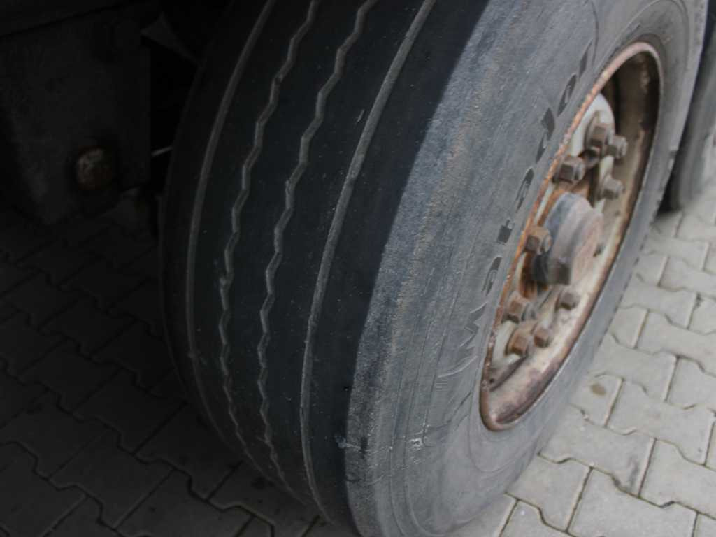 Полуприцеп бортовой/ Платформа ZASŁAW D-651A, LIFTING AXLE: фото 14 Полуприцеп бортовой/ Платформа ZASŁAW D-651A, LIFTING AXLE: фото 14