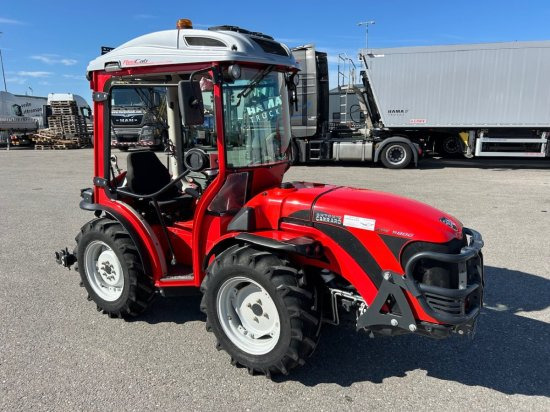 Antonio Carraro SRX 5800 TORA REDCAB, YANMAR; RADIO; KLIMA; RevGuide - Трактор: фото 4 Antonio Carraro SRX 5800 TORA REDCAB, YANMAR; RADIO; KLIMA; RevGuide - Трактор: фото 4