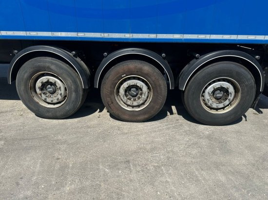 Kempf SKM 39 Alu-Kastenmulde 55m³ Rollplane - Самосвальный полуприцеп: фото 4 Kempf SKM 39 Alu-Kastenmulde 55m³ Rollplane - Самосвальный полуприцеп: фото 4