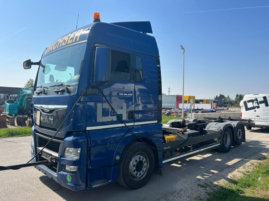 MAN TGX 26.440 XLX 6x2 Liftachse, Retarder, Euro 6, Motorschaden - Грузовик-контейнеровоз/ Сменный кузов: фото 2 MAN TGX 26.440 XLX 6x2 Liftachse, Retarder, Euro 6, Motorschaden - Грузовик-контейнеровоз/ Сменный кузов: фото 2
