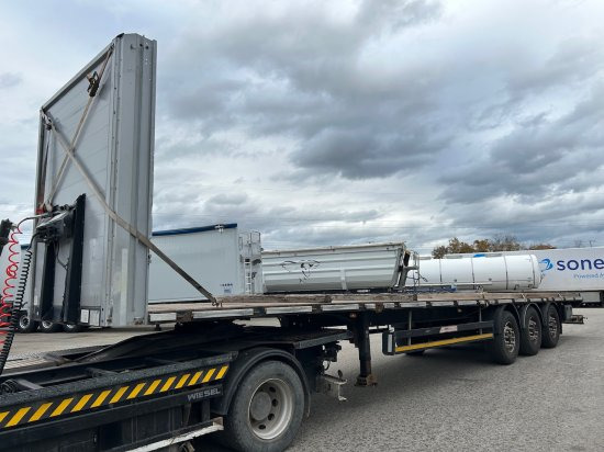 Schwarzmüller Plateau-Auflieger J Serie - Полуприцеп бортовой/ Платформа: фото 1 Schwarzmüller Plateau-Auflieger J Serie - Полуприцеп бортовой/ Платформа: фото 1