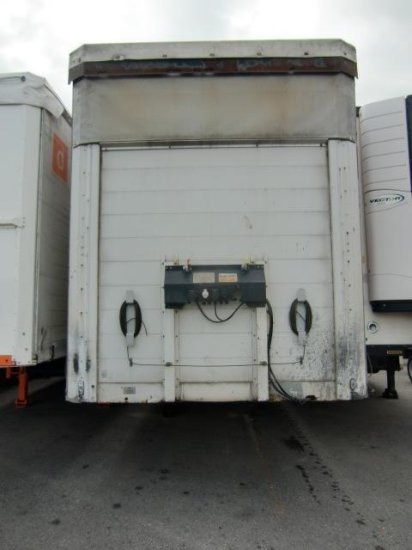 Schwarzmüller W Serie Mega Hubdach - Тентованный полуприцеп: фото 2 Schwarzmüller W Serie Mega Hubdach - Тентованный полуприцеп: фото 2