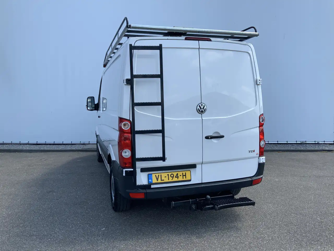 Volkswagen Crafter 35 2.0 TDI L1H1 Airco Cruise 3 Zits Trekhaak 2000 - Другая техника: фото 2 Volkswagen Crafter 35 2.0 TDI L1H1 Airco Cruise 3 Zits Trekhaak 2000 - Другая техника: фото 2