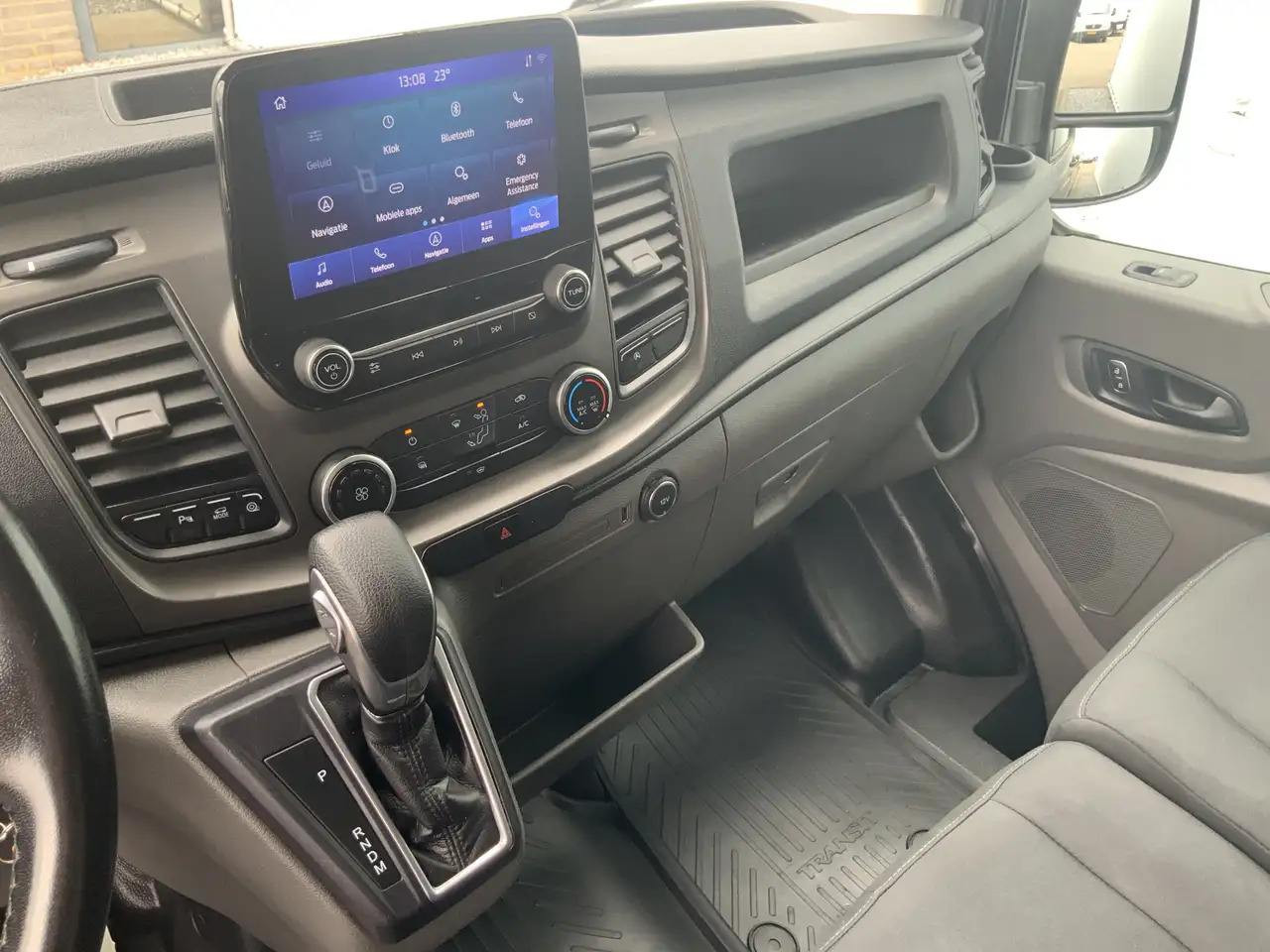 Ford Transit 350 2.0 TDCI L3H2 EXPORT !! Koel vries Automaat Tr - Фургон-рефрижератор: фото 4 Ford Transit 350 2.0 TDCI L3H2 EXPORT !! Koel vries Automaat Tr - Фургон-рефрижератор: фото 4
