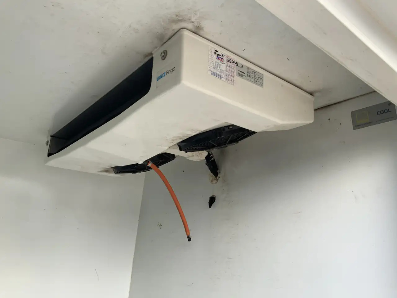 Фургон-рефрижератор Ford Transit 350 2.0 TDCI L3H2 Trend Koelauto & Vries Automaat: фото 6 Фургон-рефрижератор Ford Transit 350 2.0 TDCI L3H2 Trend Koelauto & Vries Automaat: фото 6