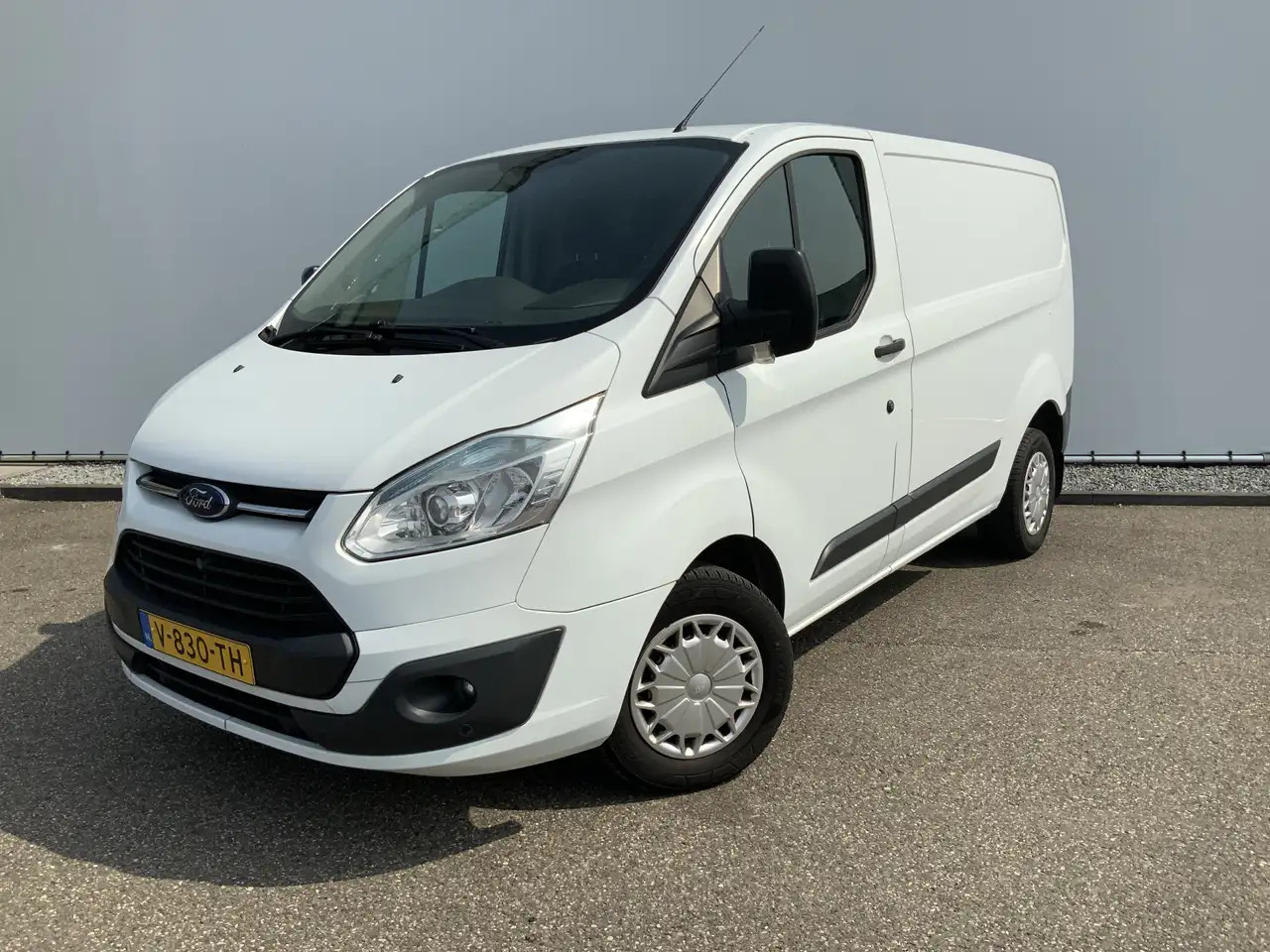 Ford Transit Custom 290 2.2 TDCI L1H2 Trend Airco Cruise 3 Zits Trekha - Цельнометаллический фургон: фото 1 Ford Transit Custom 290 2.2 TDCI L1H2 Trend Airco Cruise 3 Zits Trekha - Цельнометаллический фургон: фото 1