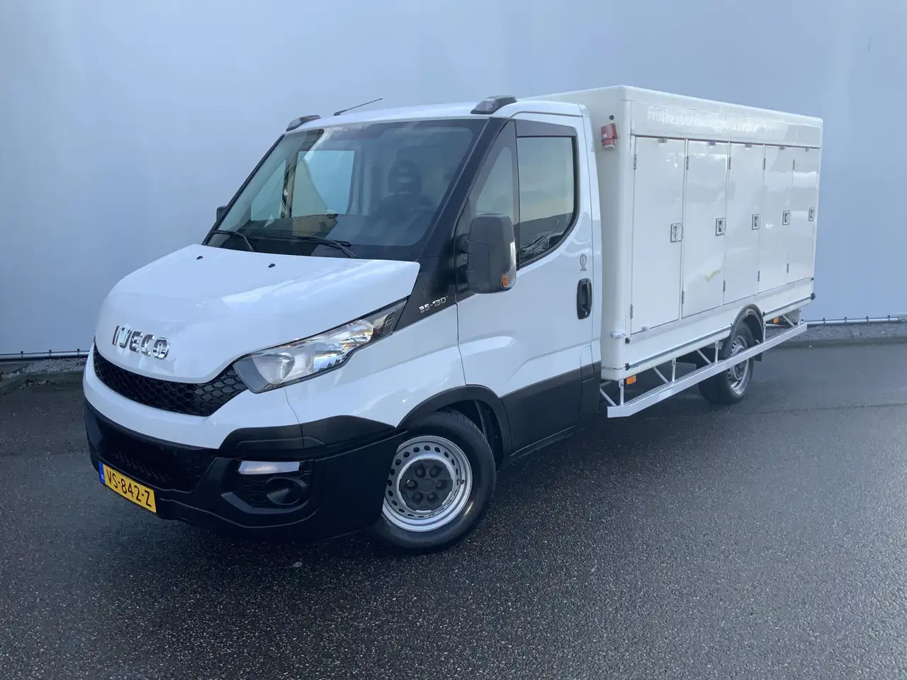 Iveco Daily 35S13 2.3 345 IJswagen -0.40 gr 10 deuren Euro 5 B - Фургон-рефрижератор: фото 1 Iveco Daily 35S13 2.3 345 IJswagen -0.40 gr 10 deuren Euro 5 B - Фургон-рефрижератор: фото 1
