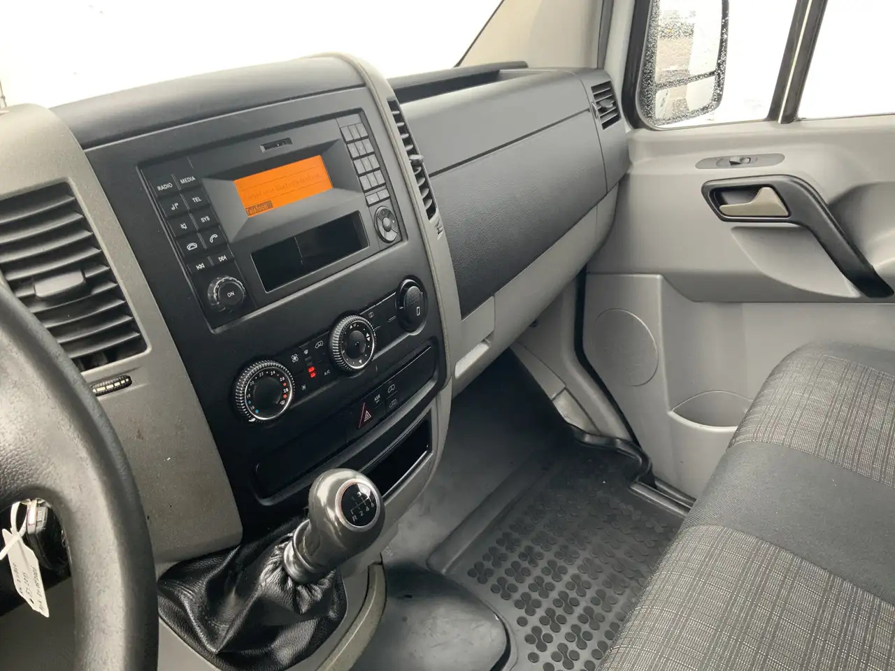 Mercedes-Benz Sprinter 313 2.2 CDI 325 L1 H2 Airco Cruise 3 Zits Trekhaak - Цельнометаллический фургон: фото 5 Mercedes-Benz Sprinter 313 2.2 CDI 325 L1 H2 Airco Cruise 3 Zits Trekhaak - Цельнометаллический фургон: фото 5