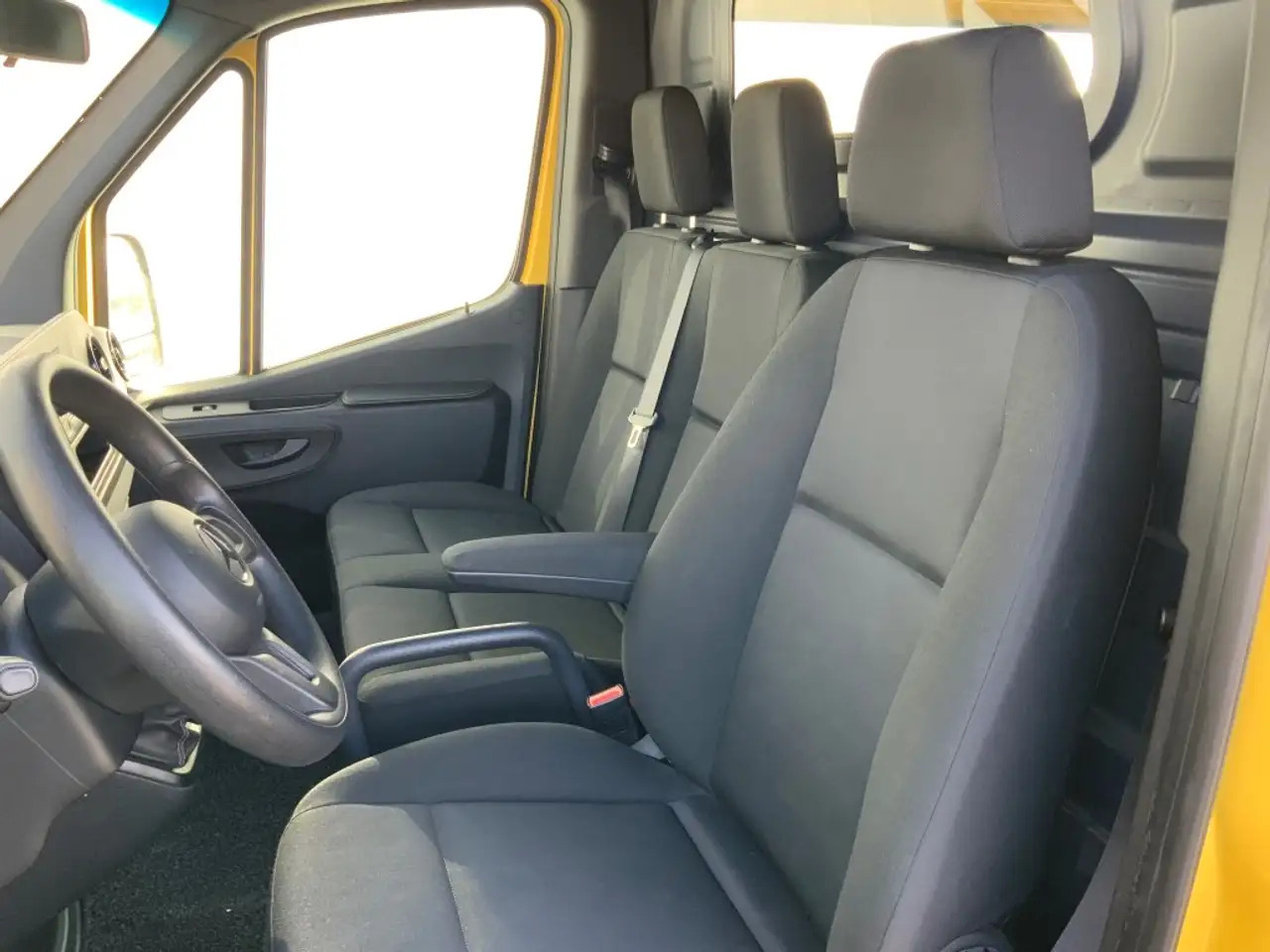 Цельнометаллический фургон Mercedes-Benz Sprinter 314 2.2 CDI L2H2 & Laadklep& Afstandbediening Airc: фото 9