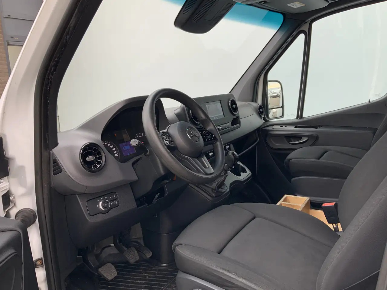 Mercedes-Benz Sprinter 316 2.2 CDI L2H2 Airco Cruise Camera Navi Trekhaak - Цельнометаллический фургон: фото 4 Mercedes-Benz Sprinter 316 2.2 CDI L2H2 Airco Cruise Camera Navi Trekhaak - Цельнометаллический фургон: фото 4